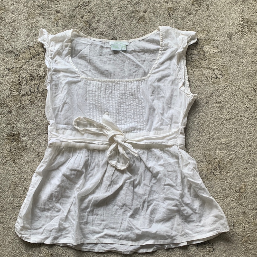 A white cotton top, perfect for summer and spring